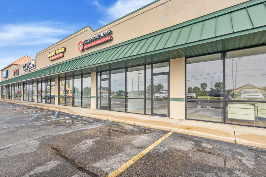 1400 N Wayne, Angola, IN à louer - Photo de l’immeuble – Image 2 sur 5