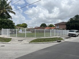 1101 NW 25th St, Miami FL - Immobilier d'entreprise