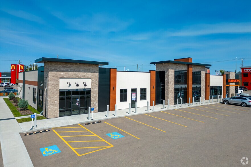 184 Leva, Red Deer County, AB à louer - Photo de l’immeuble – Image 3 sur 7