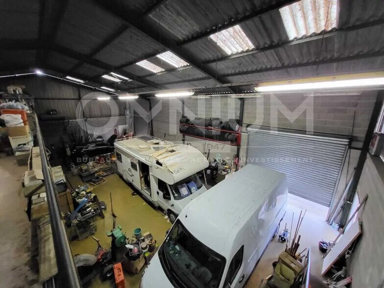 Local d’activités dans MARCILLY-D'AZERGUES à louer - Photo intérieure – Image 3 sur 6