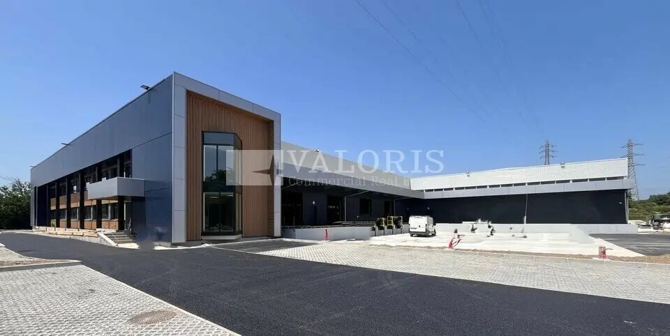 Industriel/Logistique dans Avignon à louer - Photo de l’immeuble – Image 1 sur 10