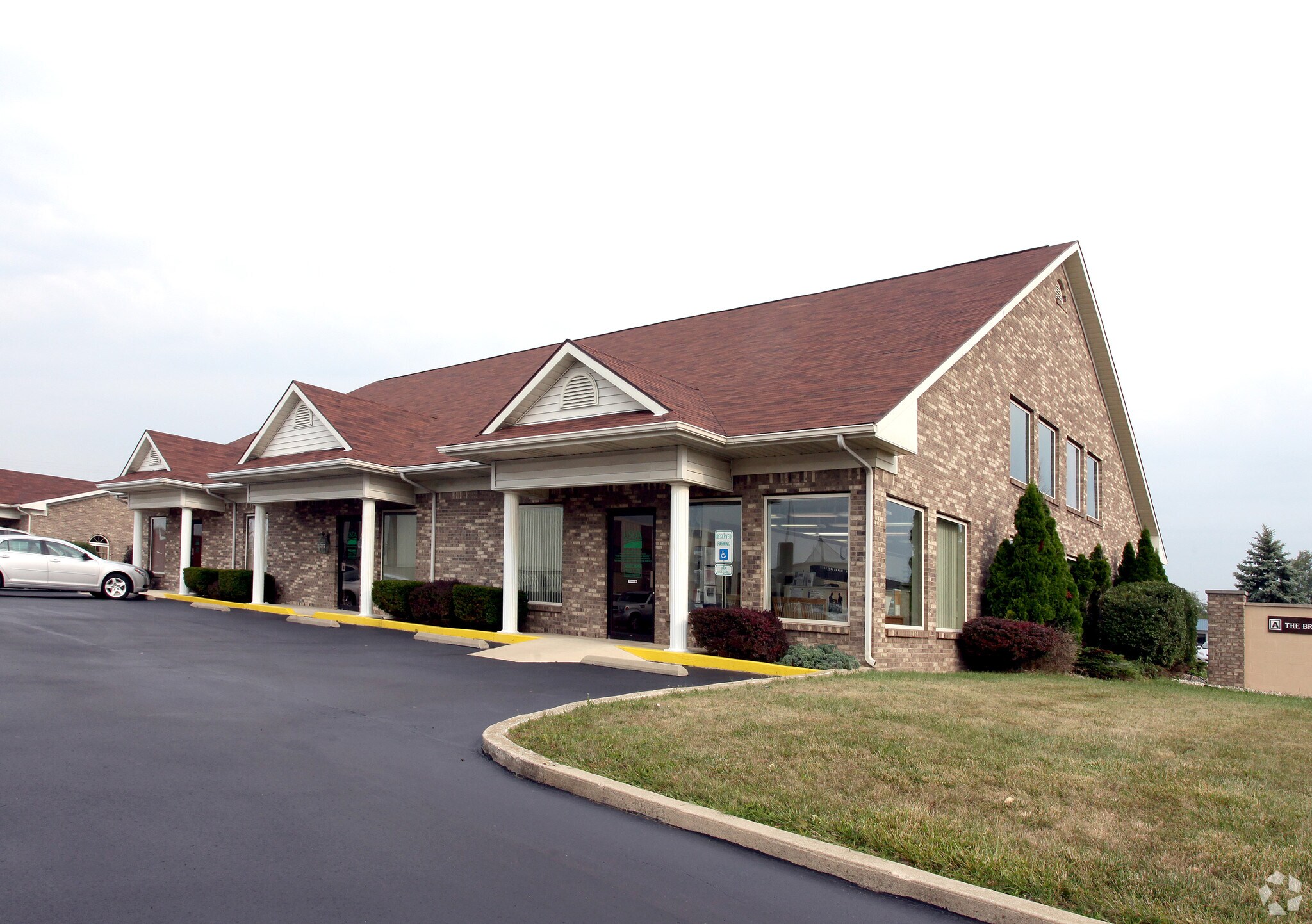 3645 N Briarwood Ln, Muncie, IN à louer Photo principale– Image 1 sur 6