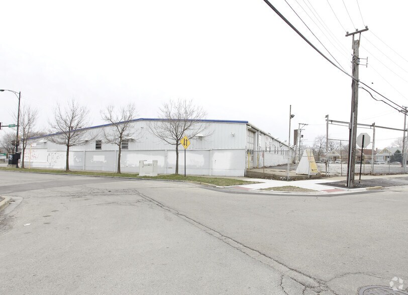 4530 S Archer Ave, Chicago, IL à vendre - Photo de l’immeuble – Image 2 sur 6