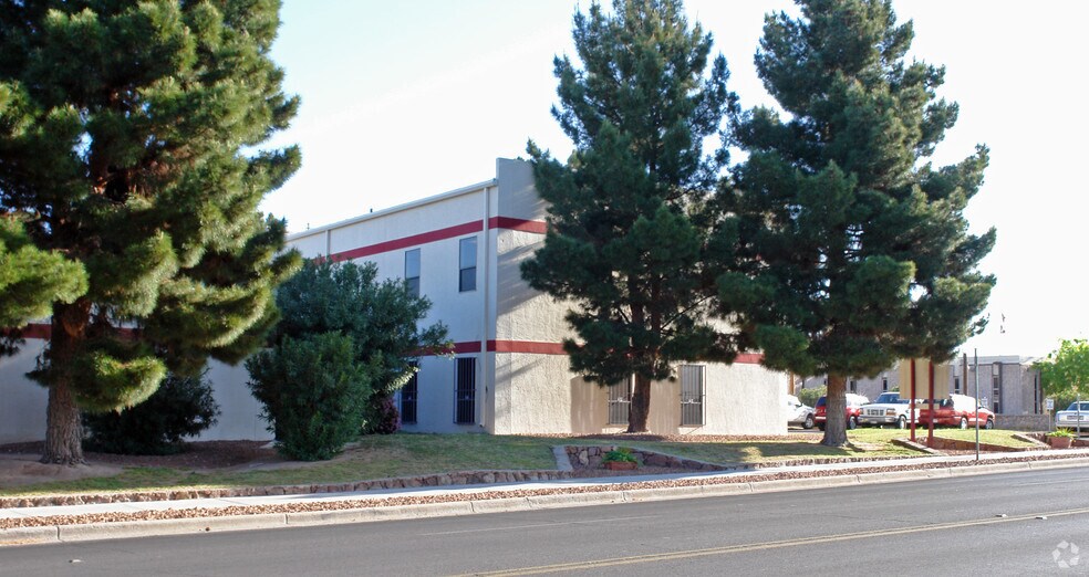 6501 Boeing Dr, El Paso, TX à louer - Photo principale – Image 1 sur 6