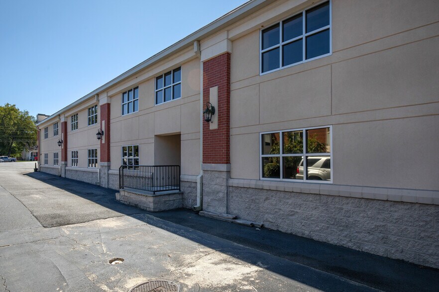 162 W Main St, Cartersville, GA à louer - Photo de l’immeuble – Image 3 sur 4