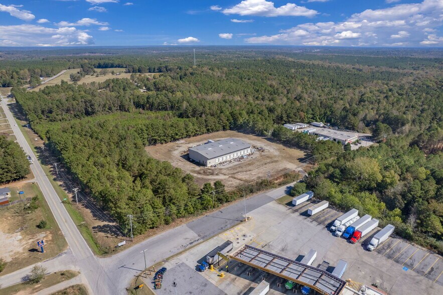 101 Commerce Ave, Clinton, SC à vendre - Photo de l’immeuble – Image 2 sur 7