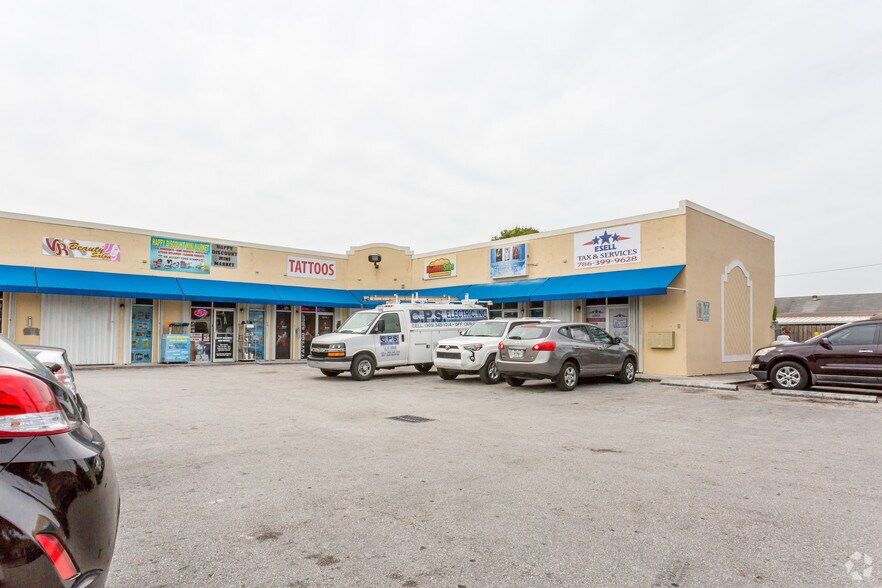 499 W 23rd St, Hialeah, FL à vendre - Photo de l’immeuble – Image 2 sur 5