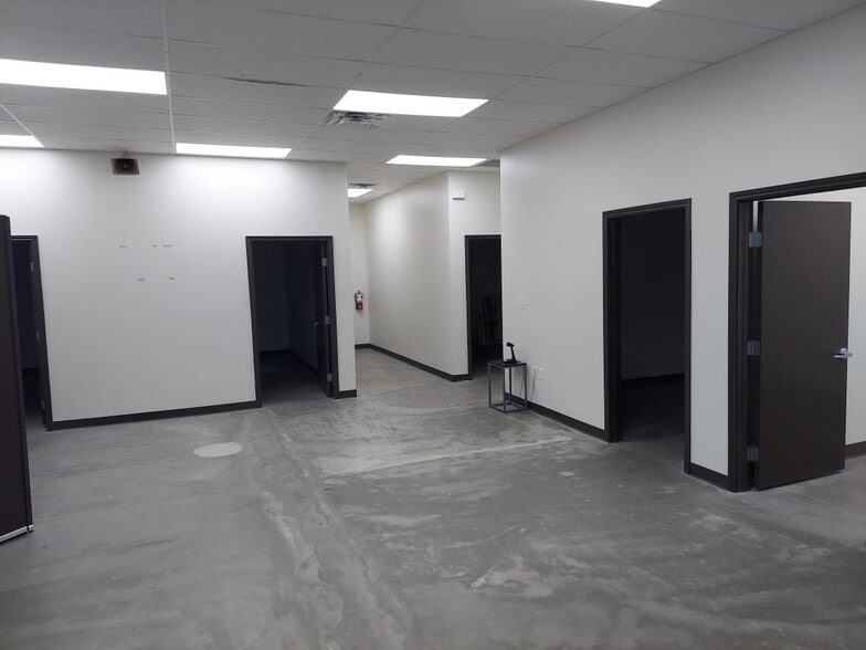 5446 1st St, Katy, TX à louer - Photo intérieure – Image 3 sur 13