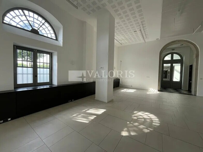 Bureau dans Lyon à louer - Photo de l’immeuble – Image 1 sur 15