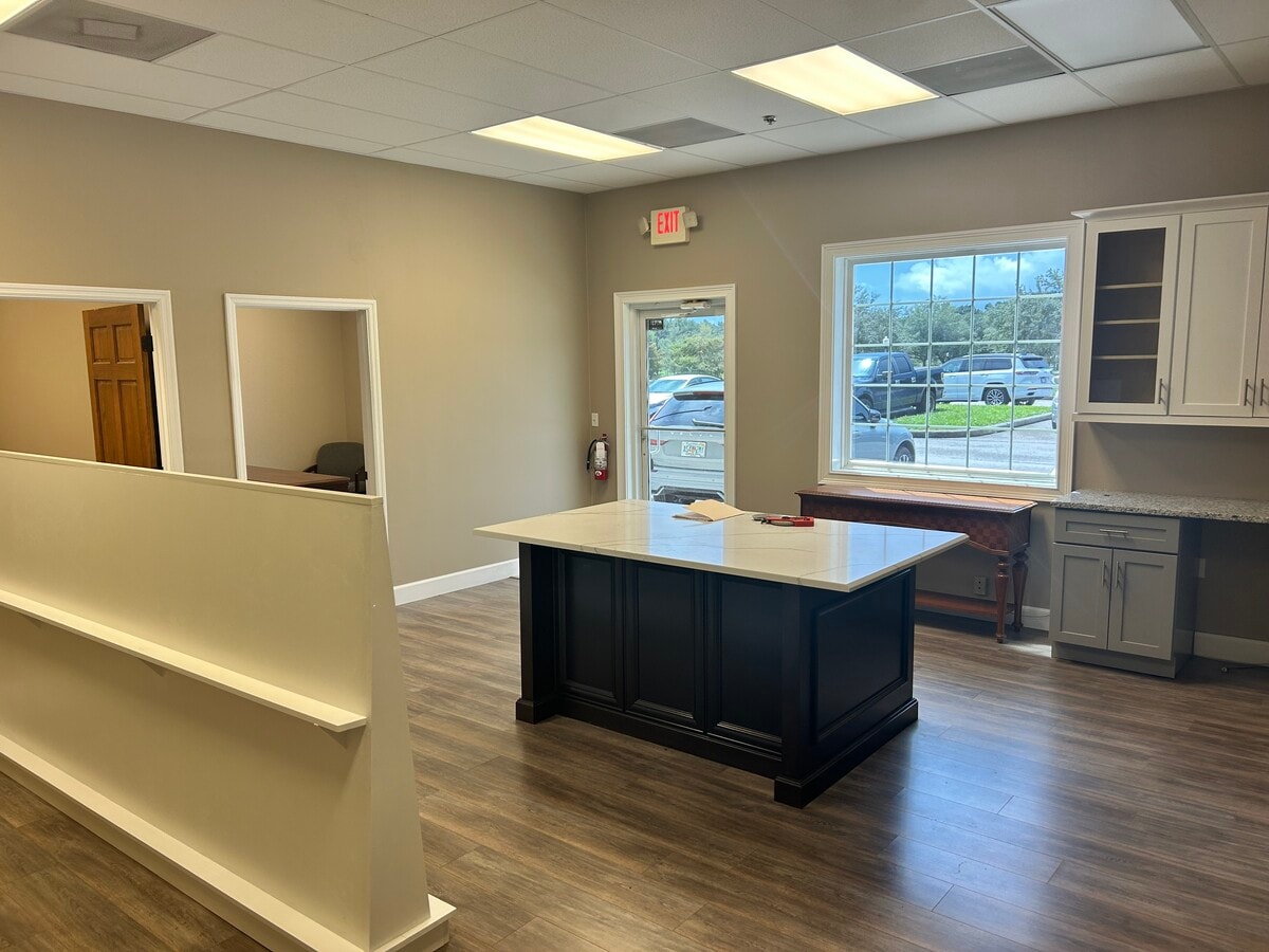 910-930 Belle Ave, Winter Springs, FL 32708 - Lot A -  - Photo intérieure - Image 1 of 1