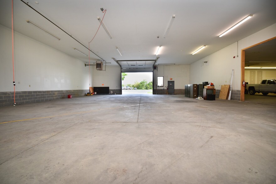 220 S Maple St, Kutztown, PA à louer - Photo de l’immeuble – Image 1 sur 11