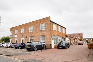 Plus de détails pour 63-77 Milford Rd, Reading - Local d’activités à vendre