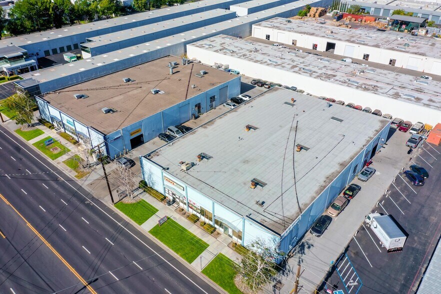 2761-2765 Scott Blvd, Santa Clara, CA à louer - Photo de l’immeuble – Image 3 sur 3