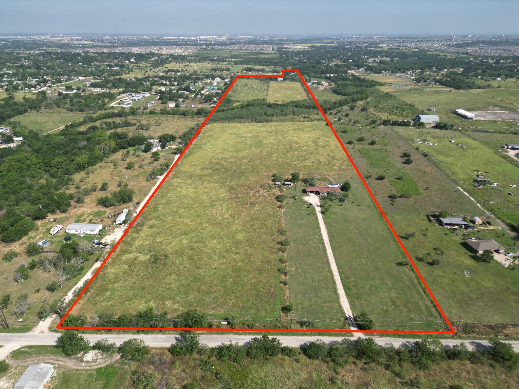 900 Peaceful Valley Rd, Kyle, TX à vendre Aérien– Image 1 sur 22