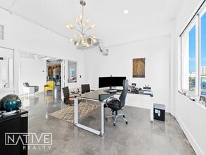 2115 Hollywood Blvd, Hollywood, FL à louer Photo de l’immeuble– Image 1 sur 13