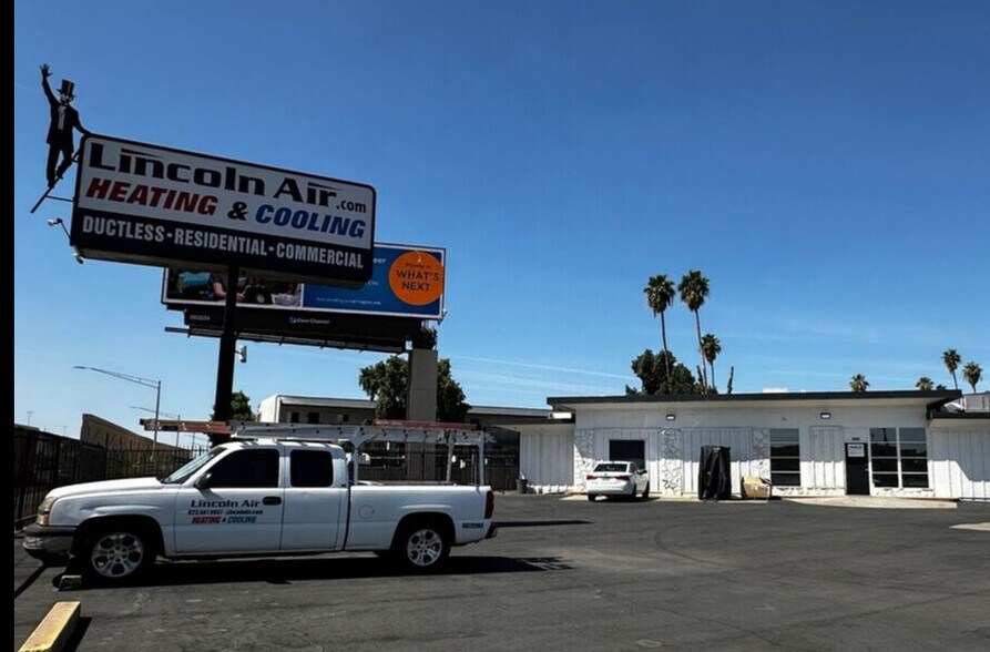 2805 W Larkspur Dr, Phoenix, AZ à vendre - Photo principale – Image 1 sur 12