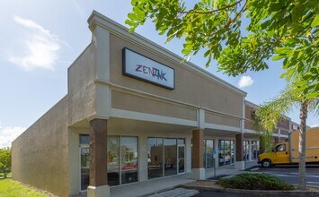 1109-1131 Del Prado Blvd S, Cape Coral, FL à louer Photo intérieure– Image 2 sur 6