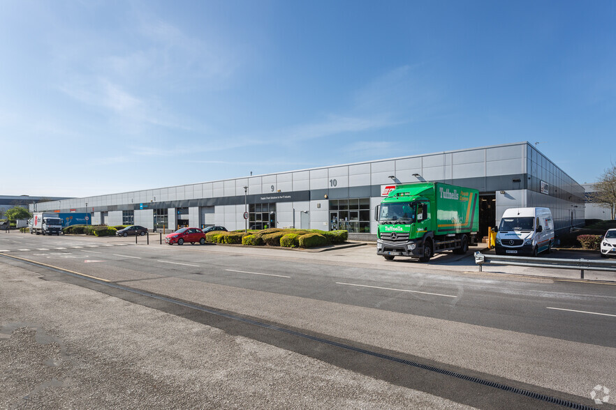 Road One, Winsford à louer - Photo de l’immeuble – Image 3 sur 3