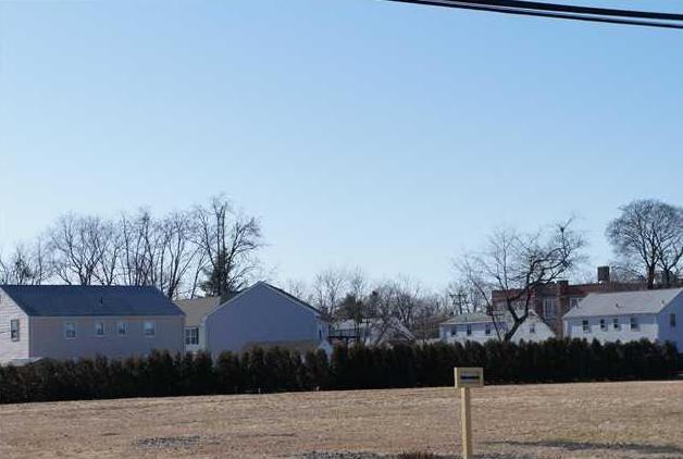 257 Silver Ln, East Hartford, CT à vendre Photo principale– Image 1 sur 4