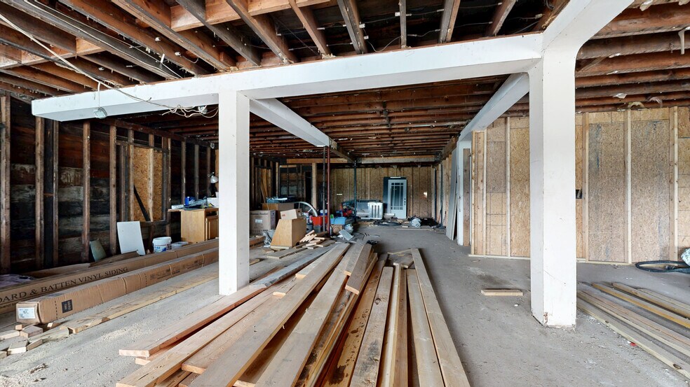 754 S Main St, Elmira, NY à vendre - Numérisation 3D Matterport – Image 3 sur 20