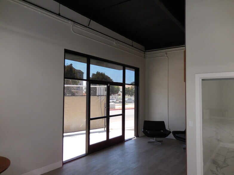 1439 Plaza Del Amo, Torrance, CA à vendre - Photo de l’immeuble – Image 3 sur 25