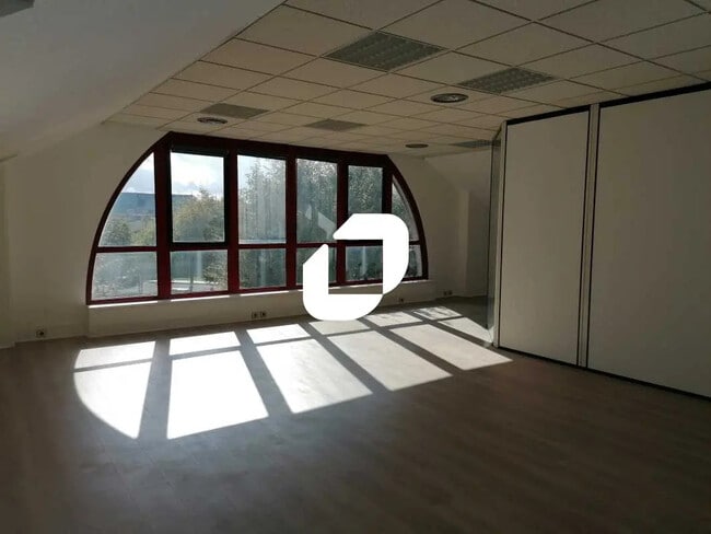 Plus de détails pour 1 Rue De Terre Neuve, Les Ulis - Bureau, Local d'activités à louer