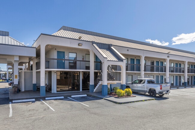 Plus de détails pour 1826 W Lucas St, Florence, SC - Hôtellerie à vendre