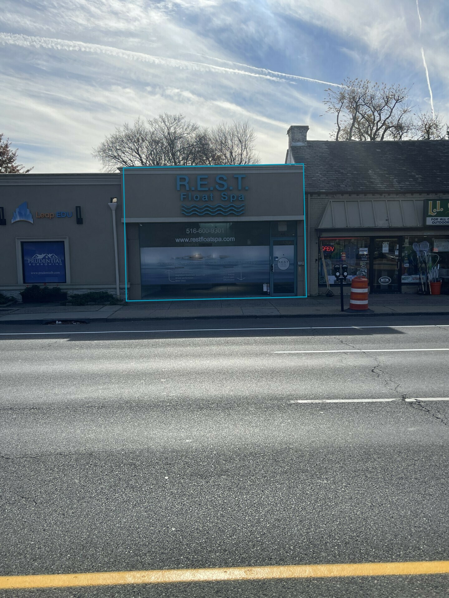 442 Sunrise Hwy, Rockville Centre, NY à vendre Photo de l’immeuble– Image 1 sur 4