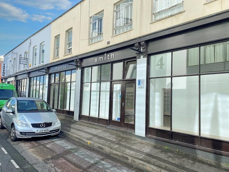 4-10 Bennington St, Cheltenham à vendre - Photo de l’immeuble – Image 1 sur 1