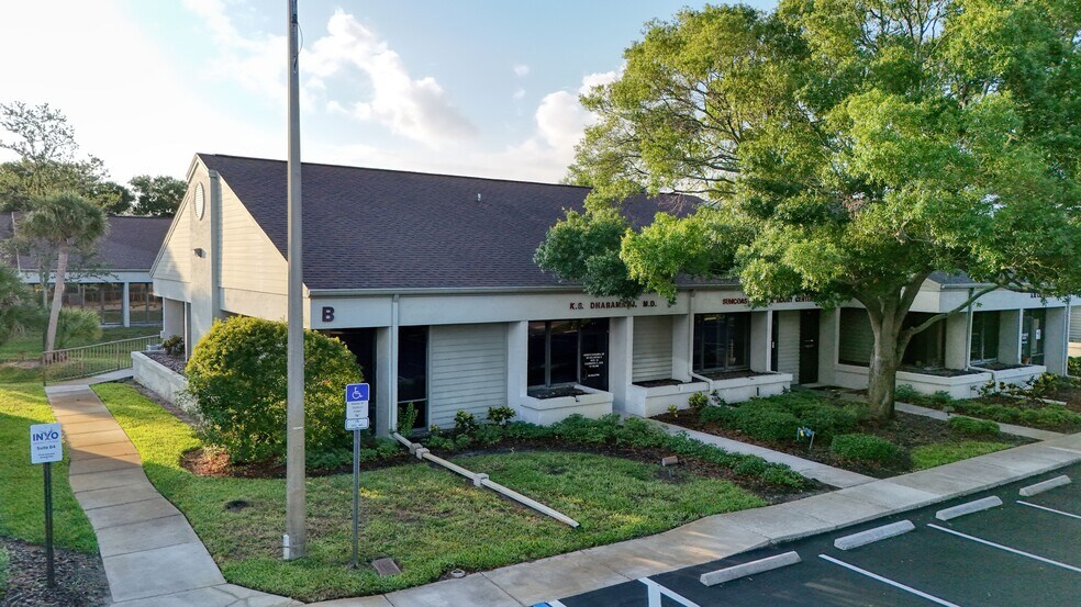 1831 N Belcher Rd, Clearwater, FL à vendre - Photo de l’immeuble – Image 1 sur 3