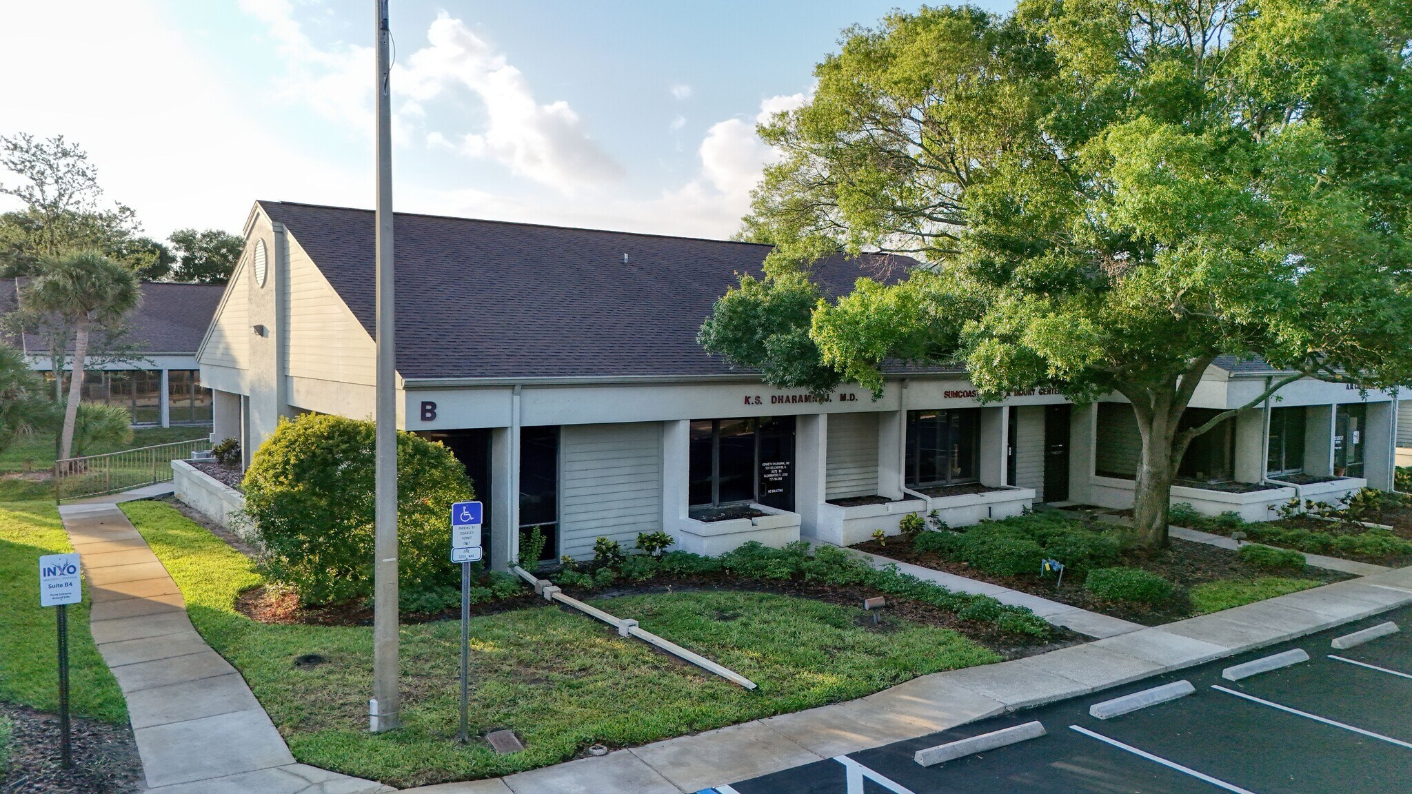 1831 N Belcher Rd, Clearwater, FL à vendre Photo de l’immeuble– Image 1 sur 4