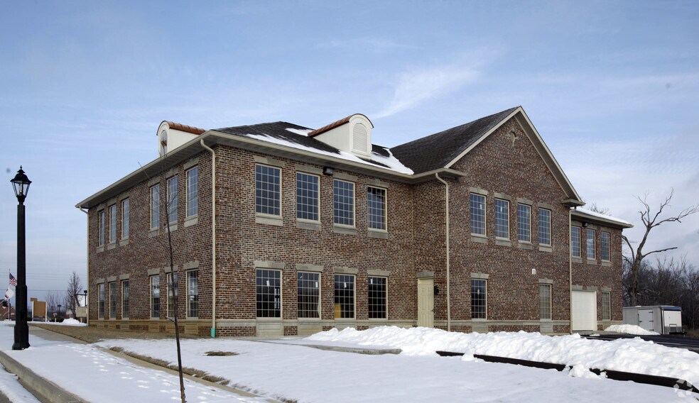 17014 New College Ave, Wildwood, MO à louer - Photo de l’immeuble – Image 2 sur 5