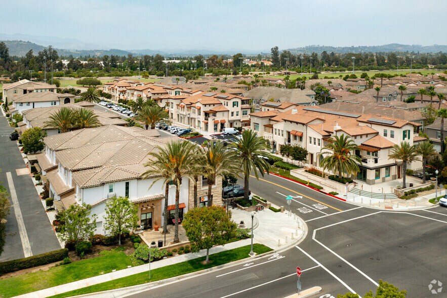 211 Village Commons Blvd, Camarillo, CA à vendre - Aérien – Image 3 sur 17