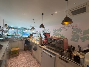 1-23 Lyttleton Rd, Londres à louer Photo intérieure– Image 2 sur 4