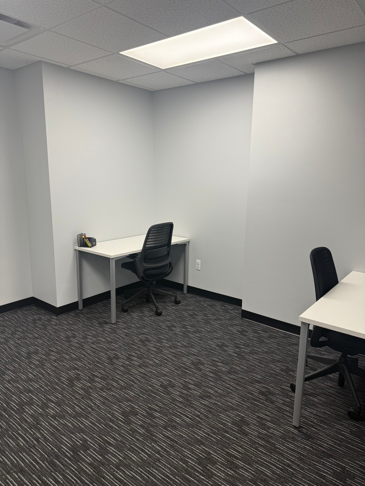 27301 Dequindre Rd, Madison Heights, MI à louer Photo intérieure– Image 1 sur 5