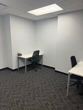 27301 Dequindre Rd, Madison Heights, MI à louer Photo intérieure– Image 1 sur 5