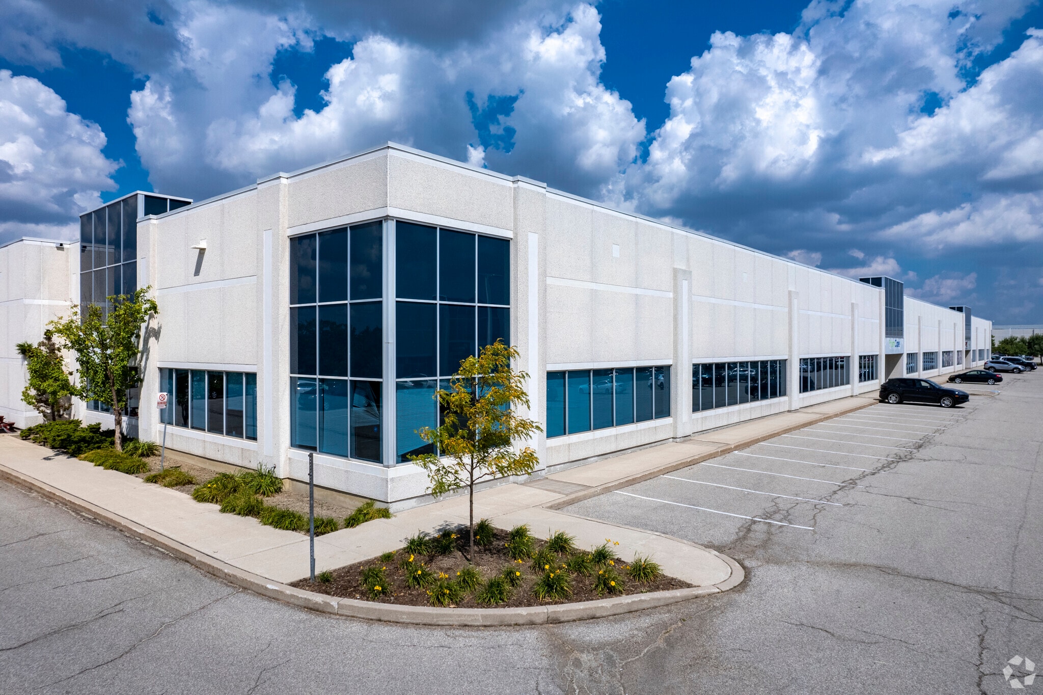 3580 Laird Rd, Mississauga, ON à louer Photo principale– Image 1 sur 5