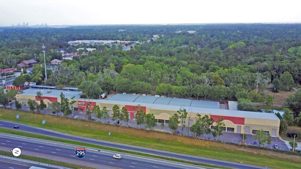 7060 103rd St, Jacksonville, FL à louer - Photo de l’immeuble – Image 2 sur 6
