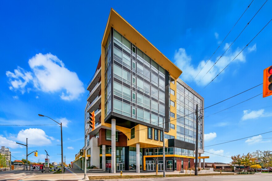 1275 Finch Ave W, Toronto, ON à louer - Photo de l’immeuble – Image 2 sur 25