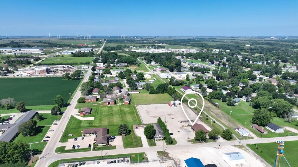 1301 Hildreth St, Charles City, IA à vendre - Vidéo sur l’annonce professionnelle – Image 2 sur 37