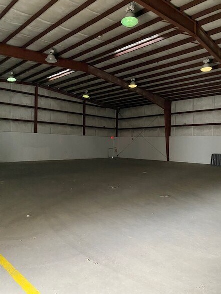 4960 Washington Blvd, Beaumont, TX à vendre - Photo intérieure – Image 2 sur 5