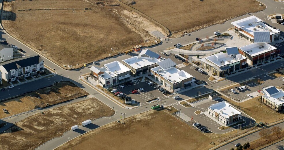 2210 Big Falls Dr, Wendell, NC à vendre - Photo de la construction – Image 3 sur 8