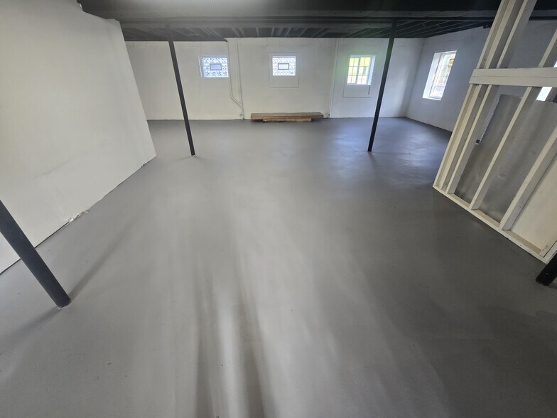 1095 W Huron St, Waterford, MI à vendre - Photo de l’immeuble – Image 3 sur 52