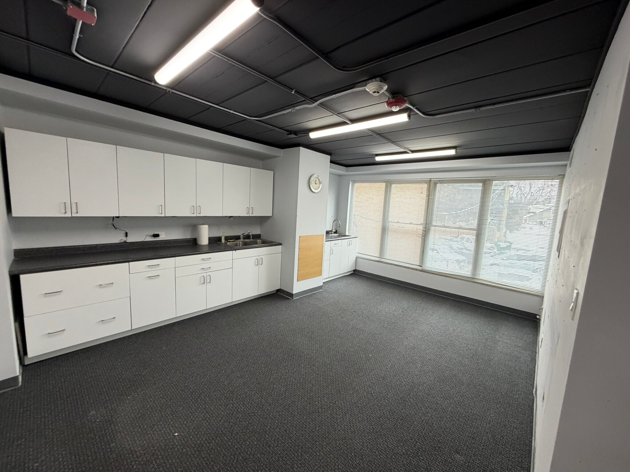 253-257 N York St, Elmhurst, IL à louer Photo intérieure– Image 1 sur 15