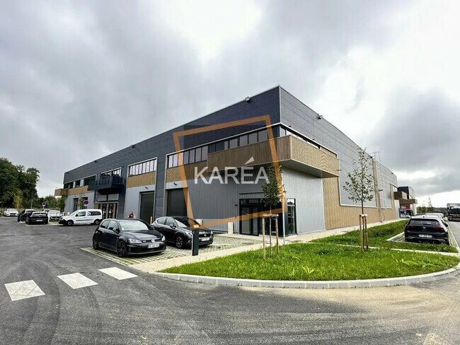 Plus de détails pour Local d'activités à louer