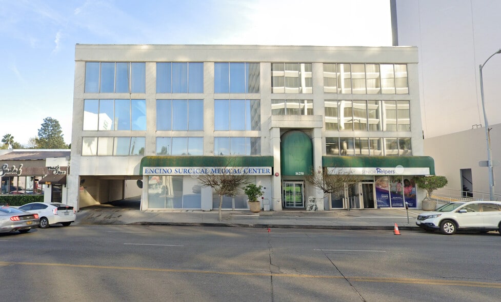 16250 Ventura Blvd, Encino, CA à louer - Photo principale – Image 1 sur 18
