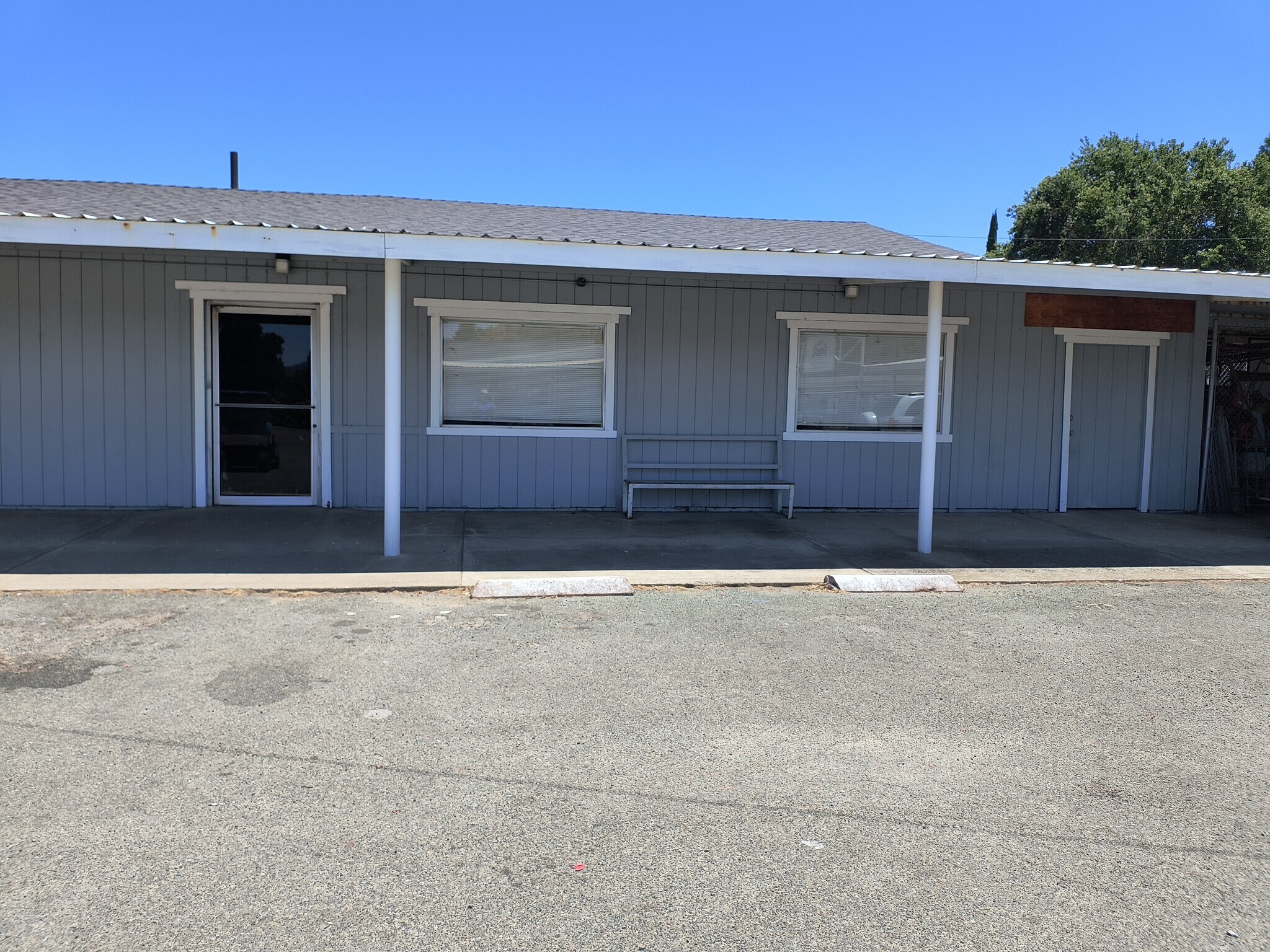 555 E State Highway 20, Upper Lake, CA à louer Photo principale– Image 1 sur 3