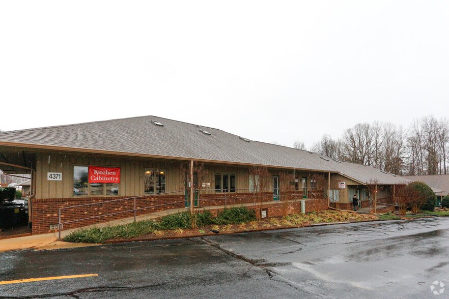 4371 Charlotte Hwy, Clover, SC à vendre - Photo de l’immeuble – Image 3 sur 54