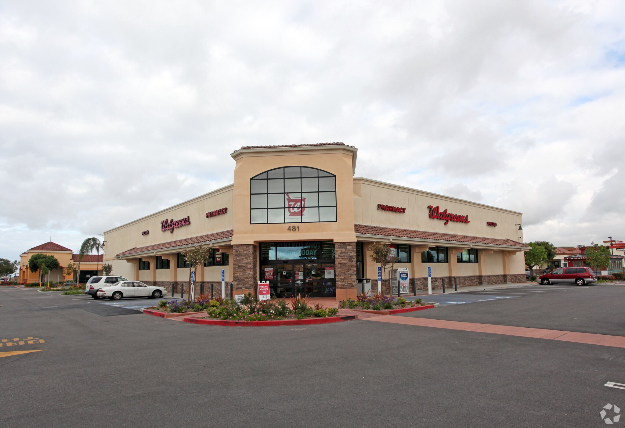 421 S Ventura Rd, Oxnard, CA à louer Photo principale– Image 1 sur 11