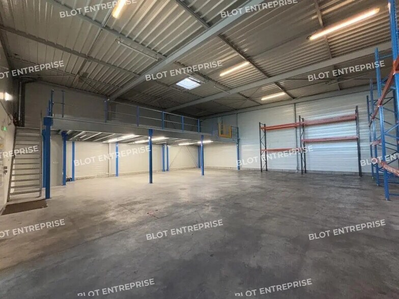 1 Rue Des Douelles, Bouaye à louer - Photo de l’immeuble – Image 2 sur 14